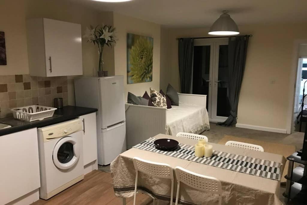 Louis Lodge Salisbury Bagian luar foto